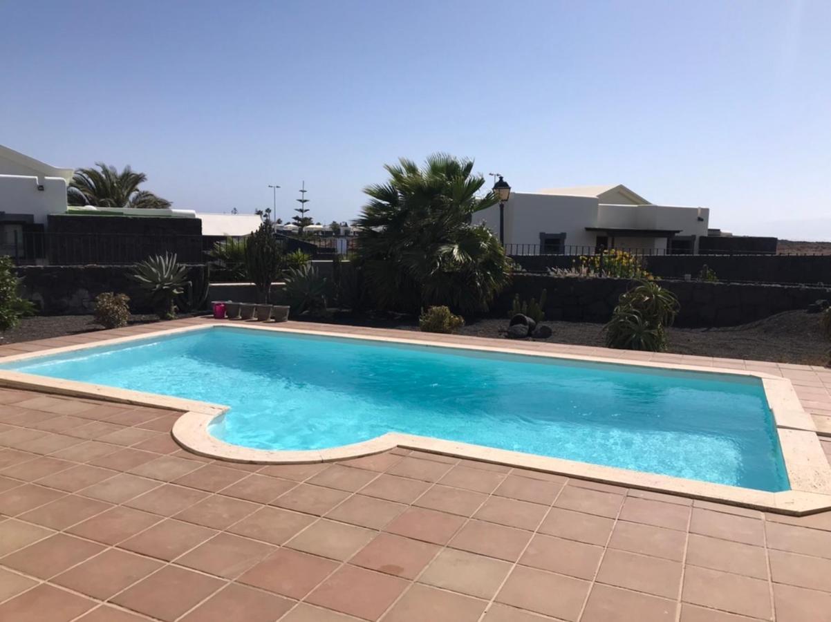 Villa Tania - Villa Independiente Con Piscina Privada 普拉亚布兰卡 外观 照片