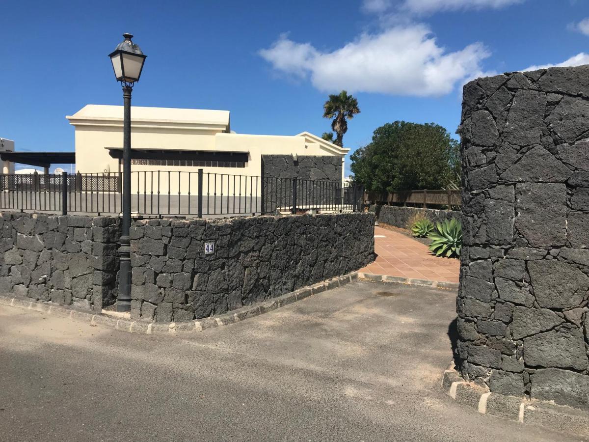 Villa Tania - Villa Independiente Con Piscina Privada 普拉亚布兰卡 外观 照片